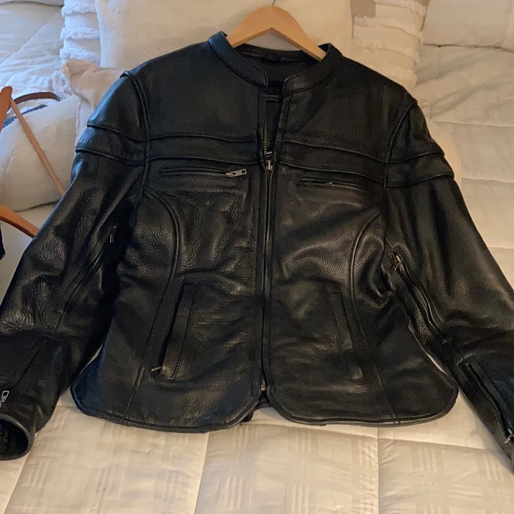 Medium Leather coat